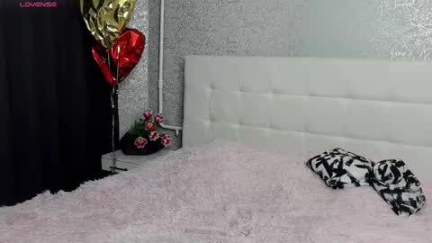 Snapshot of sacura_sacura chatting on 03/01/25, 04:00 Sacura online show from 03/01/25, 04:00