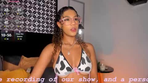 Snapshot of sade_jackson1 chatting on 10/18/25, 05:10 Sophie online show from 10/18/25, 05:10
