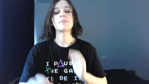 Snapshot of sademoface chatting on 03/04/25, 08:02 pluto online show from 03/04/25, 08:02