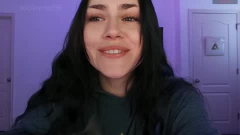 Snapshot of sadierenee96 chatting on 10/13/25, 10:32 Sadie Renee  online show from 10/13/25, 10:32