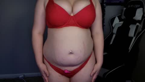 Snapshot of saelihnsexy chatting on 12/01/24, 09:48 Saelihn online show from 12/01/24, 09:48