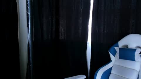 Snapshot of saelivrae chatting on 06/10/26, 07:13 Cami online show from 06/10/26, 07:13