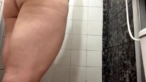 safadeenho0811 online show from 12/03/25, 10:24