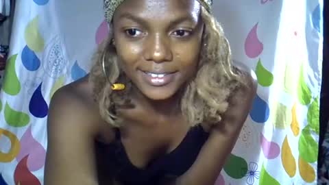 Snapshot of safira19 chatting on 09/15/25, 12:27 safira19 online show from 09/15/25, 12:27