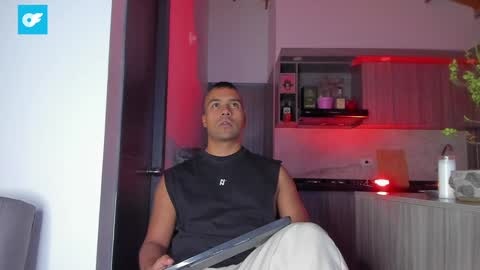 Snapshot of sag_1998 chatting on 02/02/25, 02:48 Sag online show from 02/02/25, 02:48