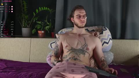 Adam online show from 09/15/25, 02:50