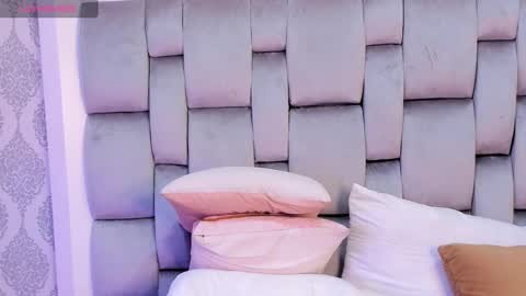 Cattleya online show from 12/16/24, 12:27