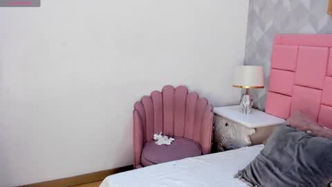 Cattleya online show from 01/05/25, 03:53