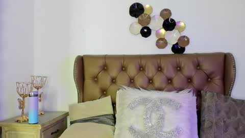 Cattleya online show from 01/27/25, 11:32