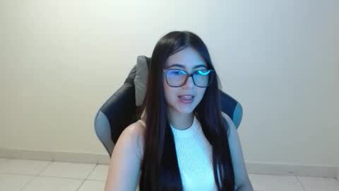 Sahaliefox  online show from 10/29/25, 09:27