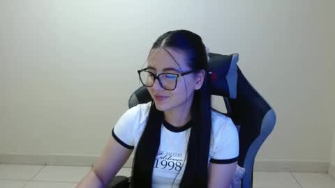 Sahaliefox  online show from 01/08/26, 08:00