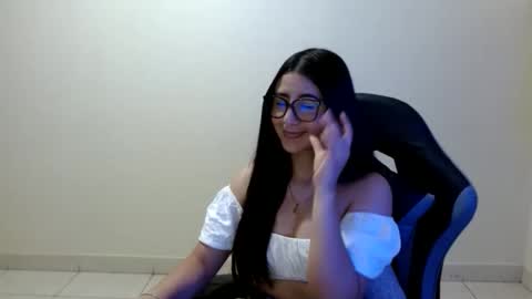 Sahaliefox  online show from 03/12/26, 03:29