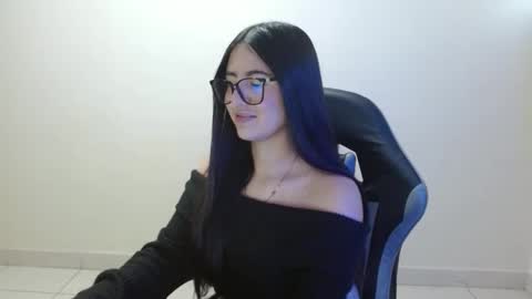 Sahaliefox  online show from 03/21/26, 11:37