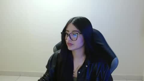 Snapshot of sahaliefox_ chatting on 05/06/26, 08:25 Sahaliefox online show from 05/06/26, 08:25