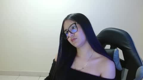 Snapshot of sahaliefox_ chatting on 05/07/26, 09:20 Sahaliefox online show from 05/07/26, 09:20