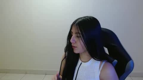 Snapshot of sahaliefox_ chatting on 05/28/26, 09:12 Sahaliefox online show from 05/28/26, 09:12