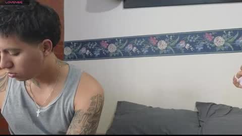 Snapshot of sahara_n_thiago chatting on 05/18/26, 11:38 Sahara y Thiago online show from 05/18/26, 11:38