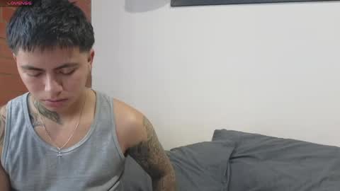 Snapshot of sahara_n_thiago chatting on 05/22/26, 11:49 Sahara y Thiago online show from 05/22/26, 11:49