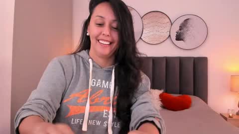 Snapshot of saharagarcia chatting on 05/14/26, 09:32 Sahara Garcia online show from 05/14/26, 09:32