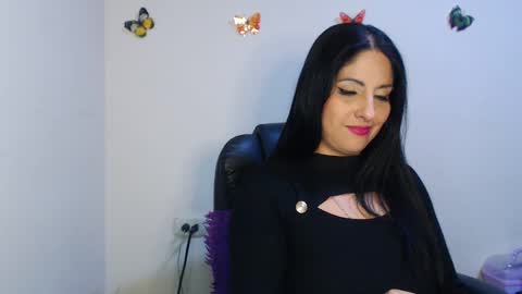 Karina online show from 10/20/25, 11:16