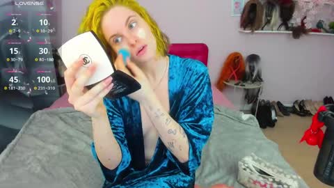 Adel online show from 03/28/26, 01:43