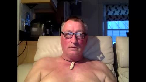 Snapshot of sail_naked chatting on 05/27/26, 08:17 sail_naked online show from 05/27/26, 08:17