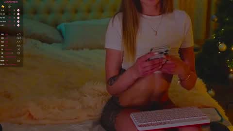 Snapshot of saillise chatting on 12/21/24, 03:03 Sofia online show from 12/21/24, 03:03