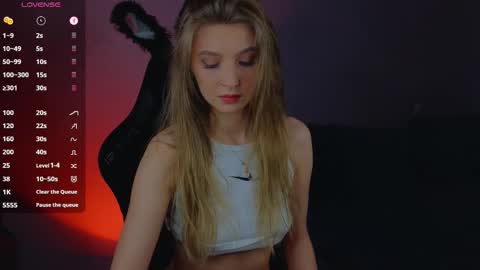 Snapshot of saillise chatting on 11/29/25, 09:40 Sofia online show from 11/29/25, 09:40