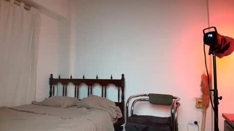 Sindy Scott online show from 12/22/25, 04:37