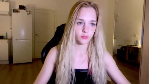 Sofia online show from 10/06/25, 11:02