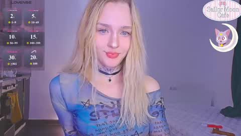 Snapshot of sailormoon666_ chatting on 04/23/26, 09:28 Sofia online show from 04/23/26, 09:28