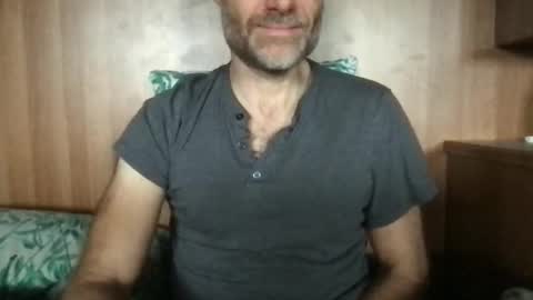 saint009 online show from 10/16/25, 10:05