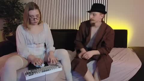 saint__vicious online show from 02/14/25, 06:02