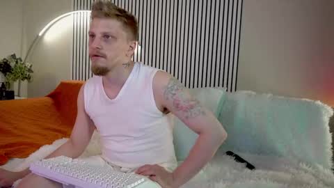 saint__vicious online show from 10/01/25, 08:26