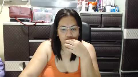 saint_flowerxxx online show from 05/19/26, 03:51