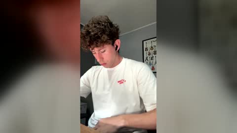 saint_nott online show from 04/18/26, 07:07