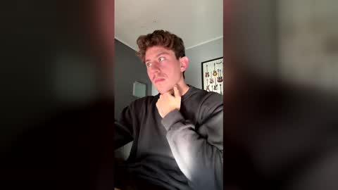 Snapshot of saint_nott chatting on 05/12/26, 07:22 saint_nott online show from 05/12/26, 07:22