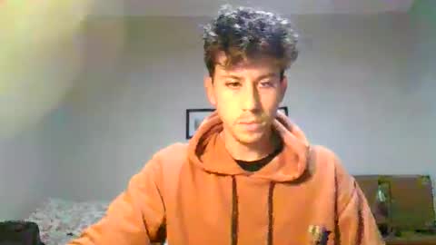 Snapshot of saint_nott chatting on 05/21/26, 10:28 saint_nott online show from 05/21/26, 10:28