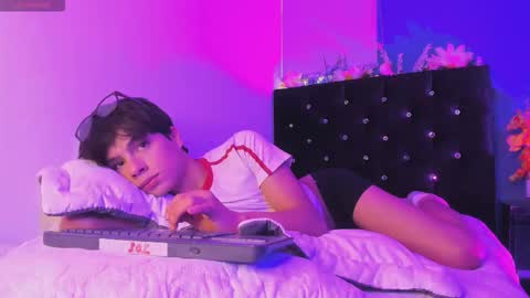 Santi online show from 03/18/26, 12:52