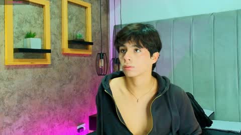 Santi online show from 04/01/26, 12:39