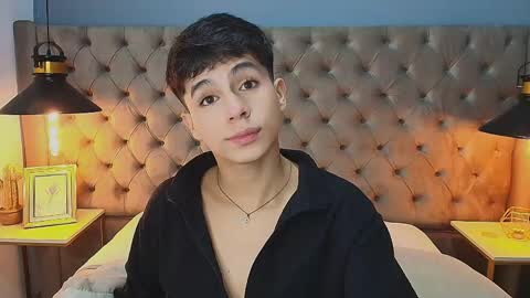 Santi online show from 04/18/26, 01:04