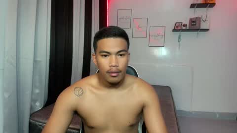 Snapshot of saj_taylor chatting on 03/25/26, 04:51 Taylor online show from 03/25/26, 04:51