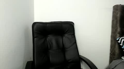 Sarah online show from 12/18/25, 11:55