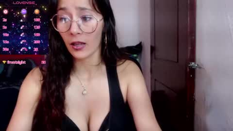 sakura_alek online show from 03/05/25, 10:54