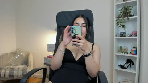 Snapshot of sakura_harper chatting on 05/27/26, 04:31 Sakura Harper online show from 05/27/26, 04:31