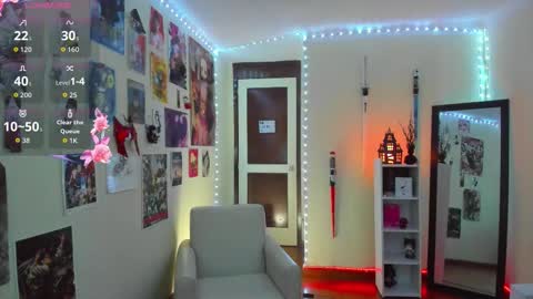 sakura_of online show from 10/06/25, 11:29