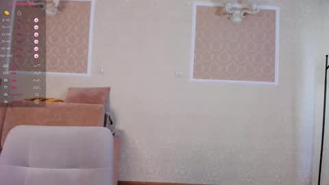 Snapshot of sakura_oki_piy chatting on 10/18/25, 09:10 Jade online show from 10/18/25, 09:10