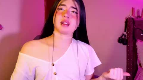 Snapshot of sakuraa_9 chatting on 09/10/25, 03:56 saku online show from 09/10/25, 03:56