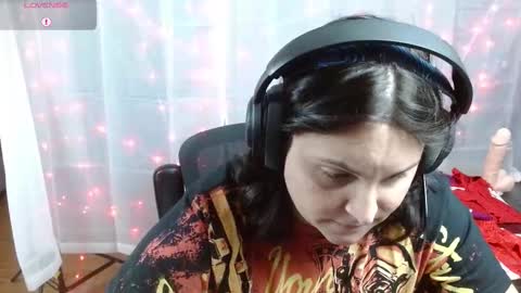 Snapshot of salacious_bunny chatting on 11/21/25, 02:05 salacious_bunny online show from 11/21/25, 02:05