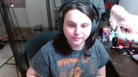 Snapshot of salacious_bunny chatting on 02/09/26, 02:43 salacious_bunny online show from 02/09/26, 02:43